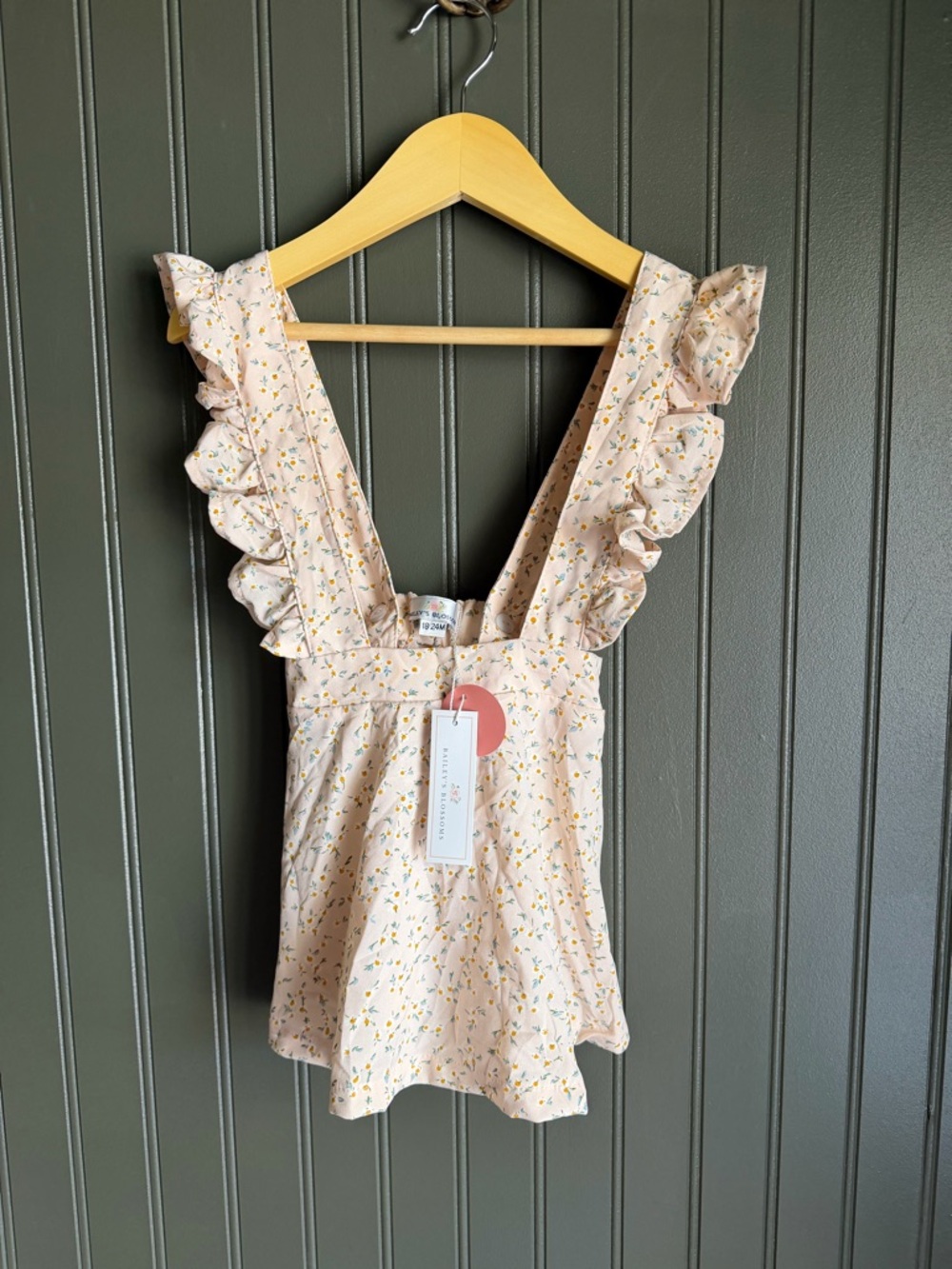 NWT - skirt with suspenders